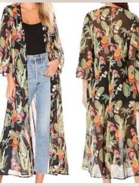 Show Me Your MuMu Black “Toucan Tango” Kimono